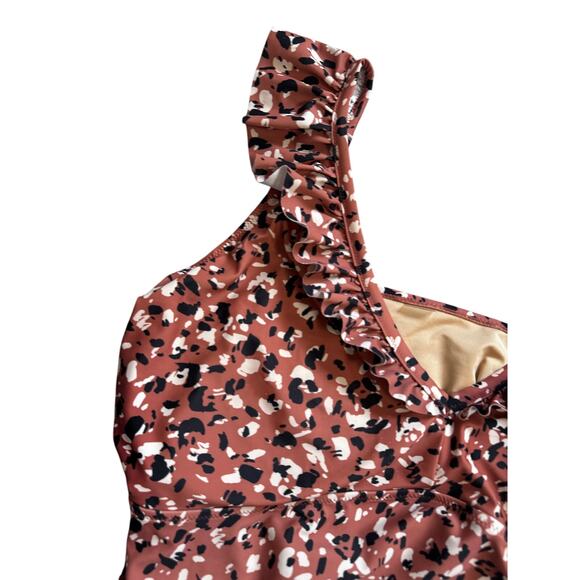 Old Navy Women's Swim Top in Red and Black Print - Picture 2 of 7